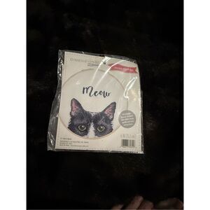 Dimensions‎ Counted Cross Stitch Kit 6" Round - Meow New
